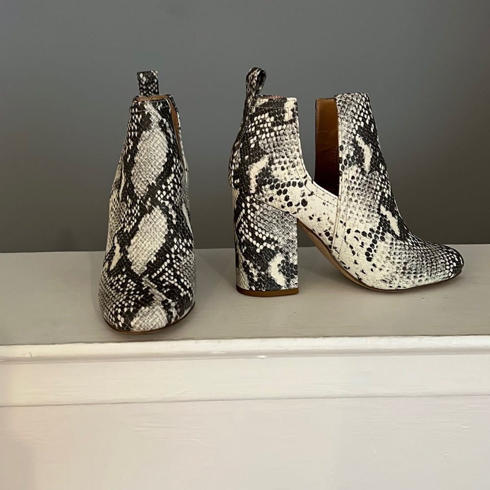 Steve Madden Bootie